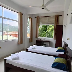 Гостевой дом Smile Hub -youth Hostel-, Канди